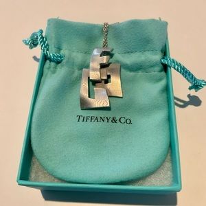 FRANK GEHRY TIFFANY F.O.G  ABSTRACT INITIAL PENDANT IN STERLING SILVER 925